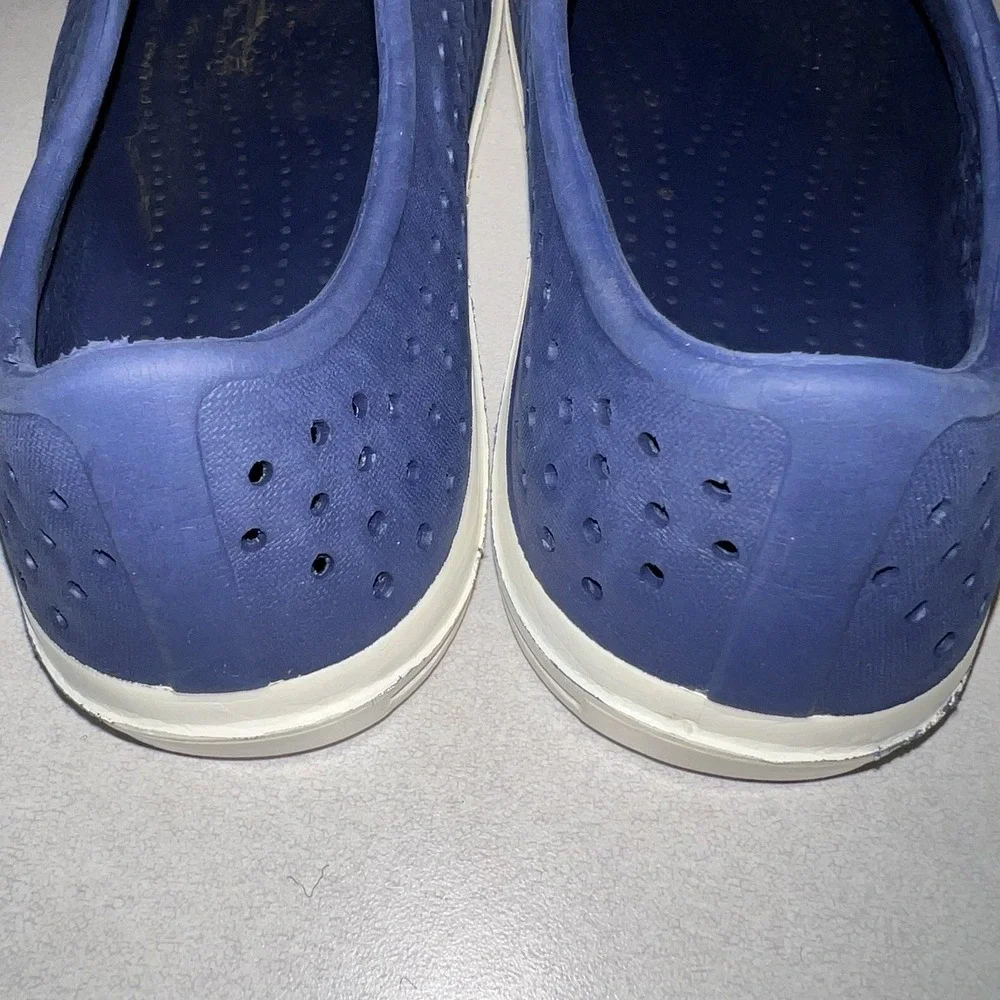 CREWCUTS KIDS NAVY BLUE WATER SHOES SIZE‎ 3